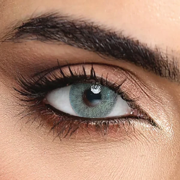 Rosa-Belle-blue-mist